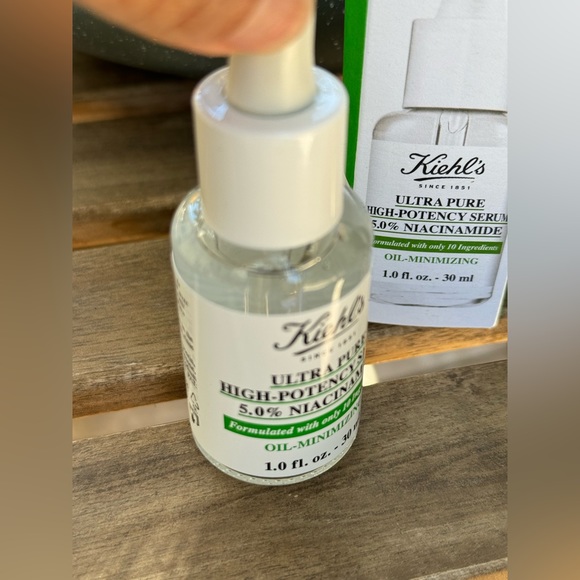 Kiehl’s, Ultra Pure High-Potency Serum Bundle, 1oz. Bottle - Picture 5 of 6
